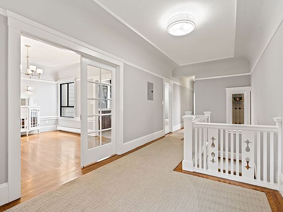 5th image of 3029 Franklin St #3029