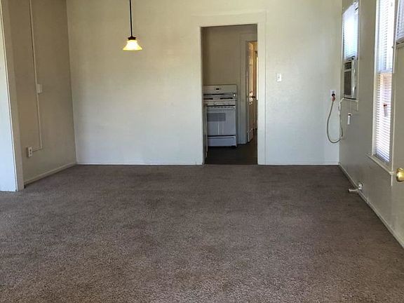 2nd image of 1137 N Glenn Ave