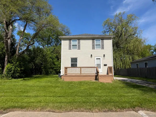 627 Franklin Rd, Pontiac, MI 48341