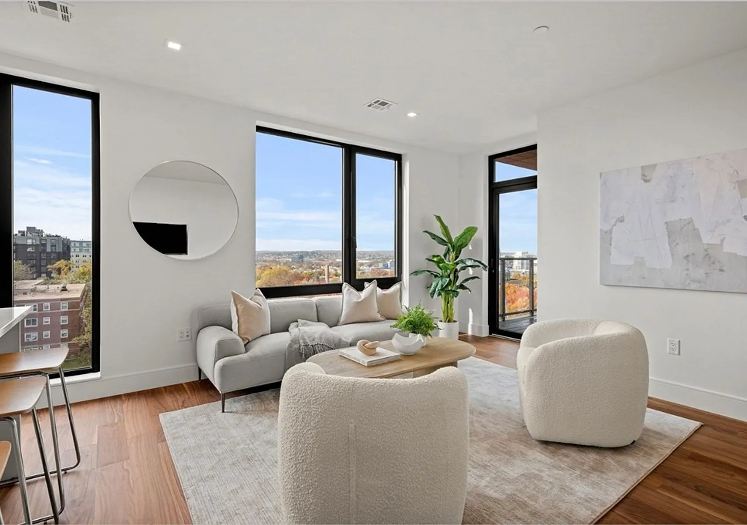 No Fee 2 Bed/2 Bath In Brighton's Nicest Building Parking Included — Photo 2