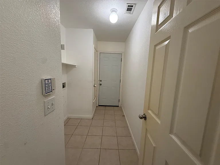 645 Arrowood Pl — Photo 20