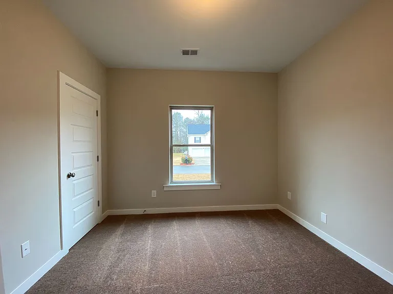 65 Red Oak Ct — Photo 34