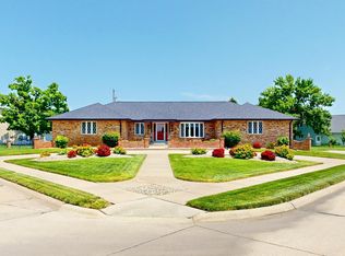 3334 34th St, Columbus, NE 68601