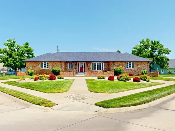 3334 34th St, Columbus, NE 68601