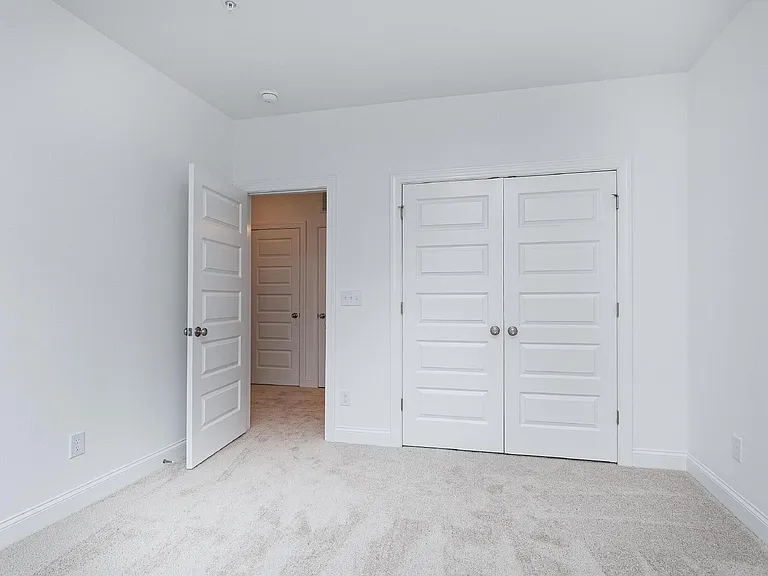 1204 S Person St #101 — Photo 19