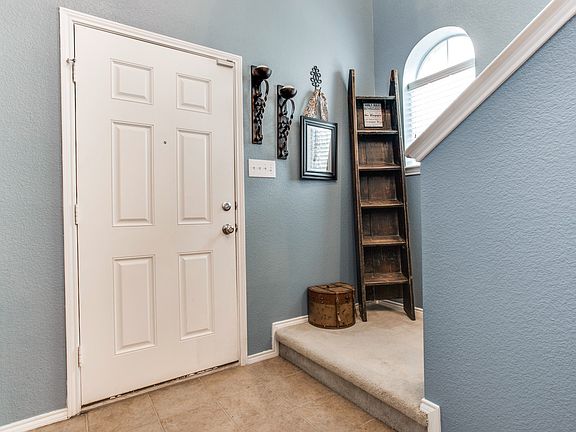 4th image of 10605 Colfax Dr