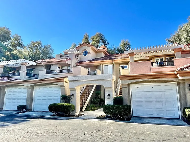 25845 McBean Pkwy #17 — Photo 8