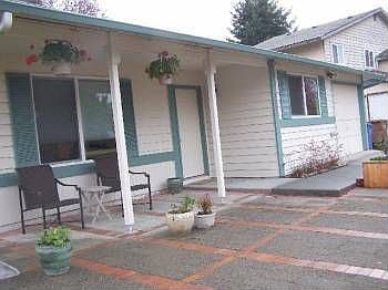 3rd image of 3501 50th Ave NE