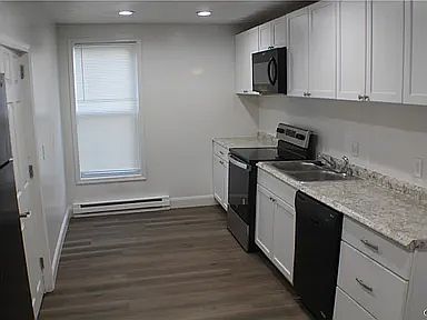 2nd image of 144 2nd Fl Maple St #2