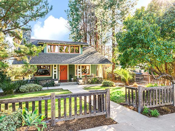 2nd image of 1446 Las Lunas St
