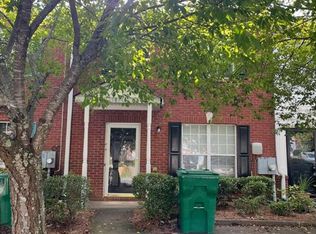 5869 Strathmoor Manor Cir, Lithonia, GA 30058