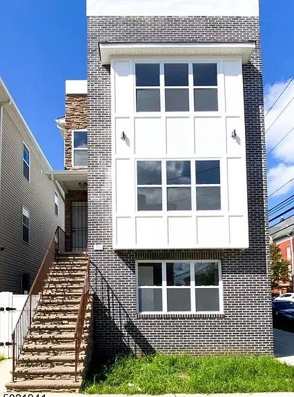 70 N 6th St #2 — Photo 20