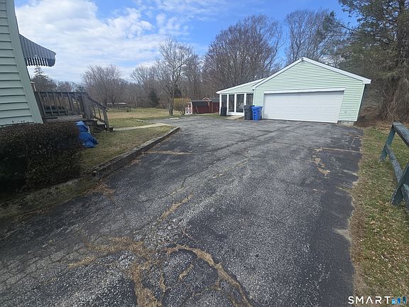 4th image of 99 Squaw Rock Road