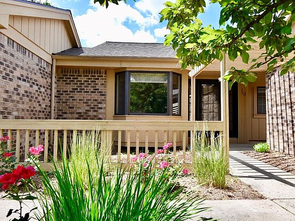 2nd image of 1361 Suncrest Dr NE #144