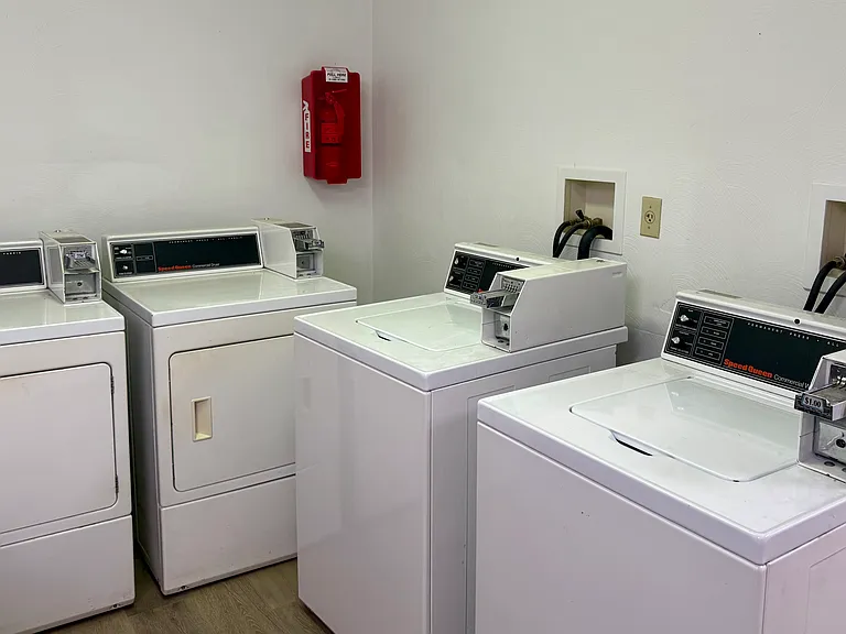 527 Broad Ave #15 — Photo 8