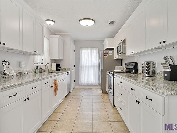 3rd image of 14114 Blairstown Dr