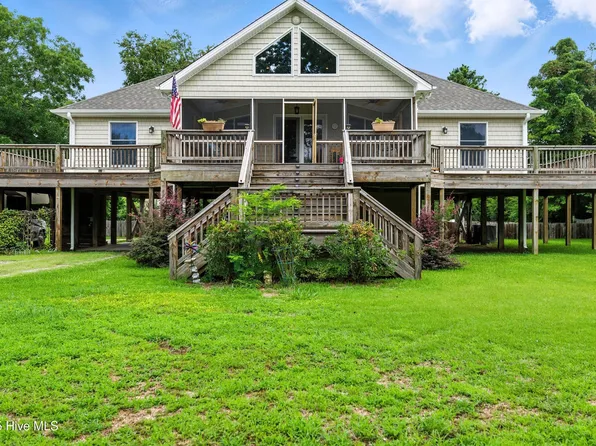 102 Lighthouse View, Aydlett, NC 27916