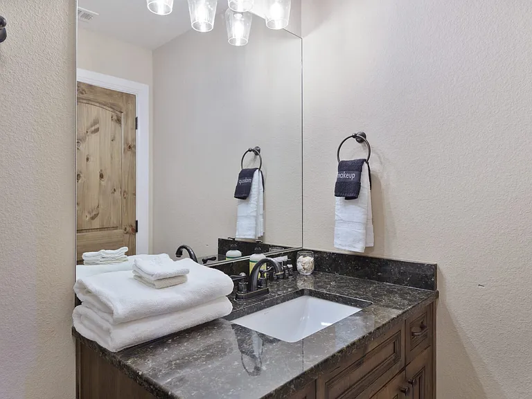 Lazy Oaks Ln — Photo 36