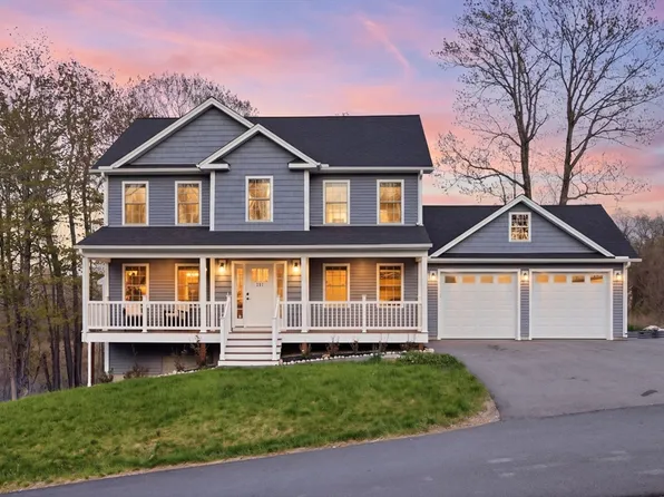 131 Damon Rd, Fitchburg, MA 01420