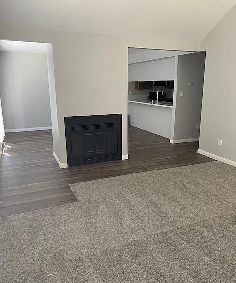 Laurelwood West Villas — Photo 56