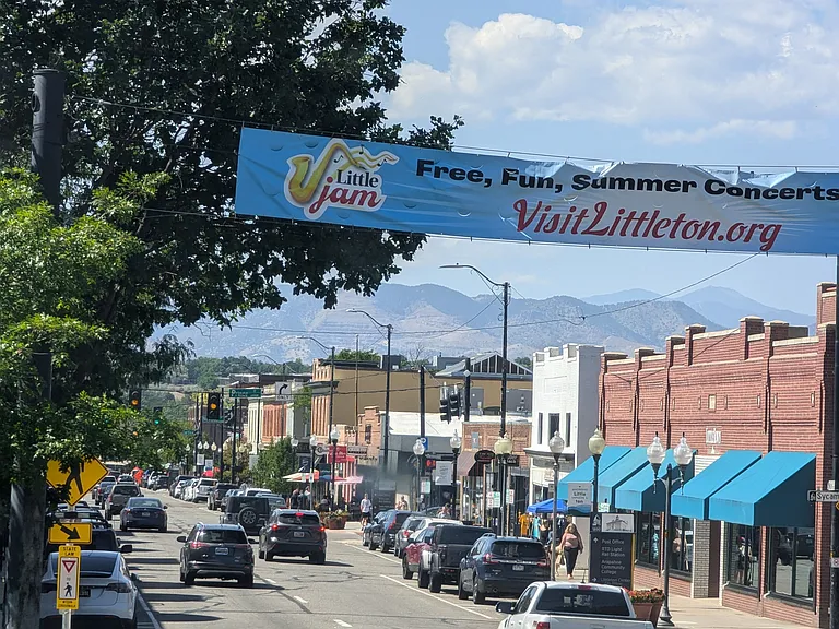 Littleton Main Street with great Shops, Breweries and Restaurants