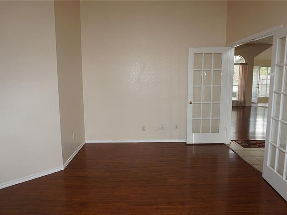 4th image of 3525 N Juliet Ln