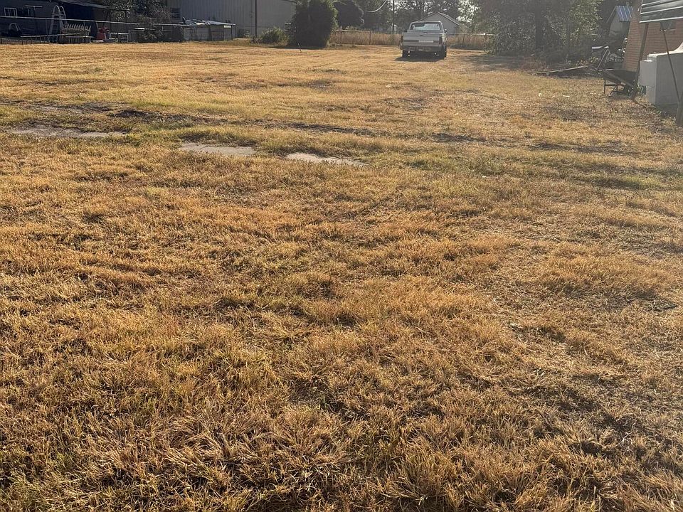 2nd image of 607 N 12th St