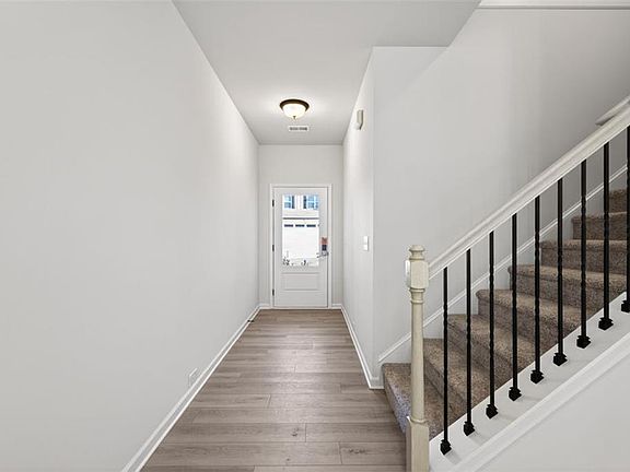 2nd image of 2360 Ravencliff Dr