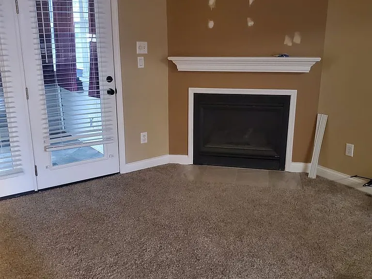 937 Ashley Michelle Ct — Photo 2