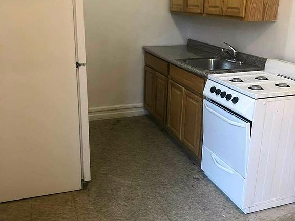 2nd image of 49 E 19th St #55