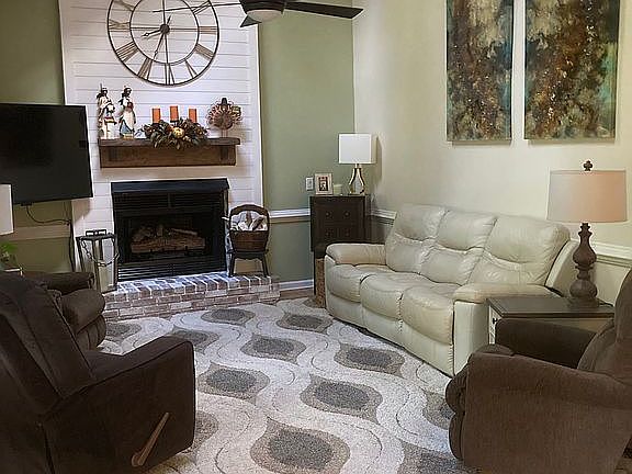 Added shiplap, custom mantle