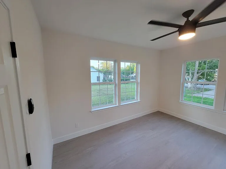 4505 Kress St #A — Photo 6