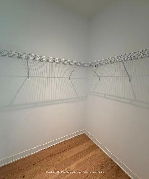 2625 Dundas St W #809 — Photo 11