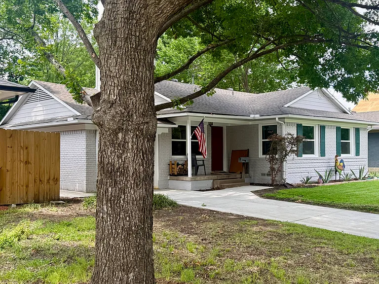 2915 Materhorn Dr — Photo 3