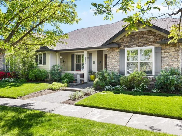 3811 Fieldbrook Ave, Medford, OR 97504