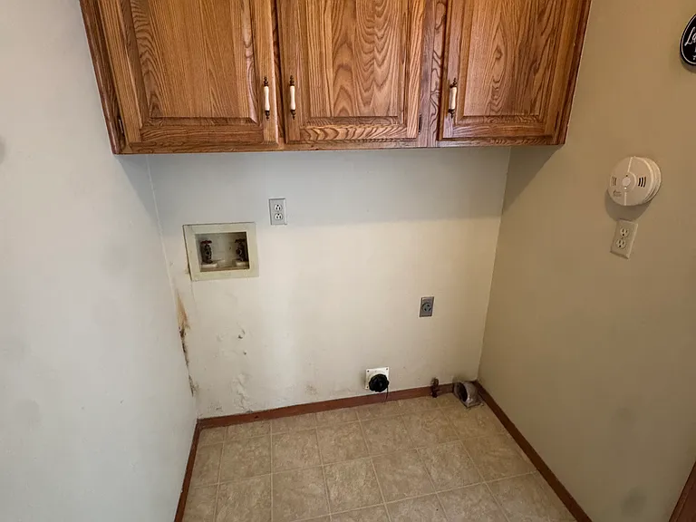 3485 S Kickapoo Ave — Photo 13