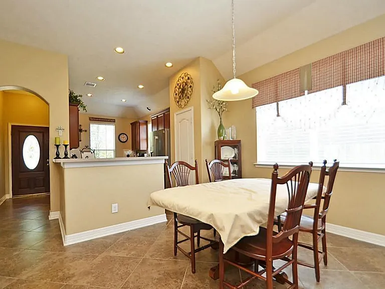 24562 Carlton Springs Ln — Photo 4