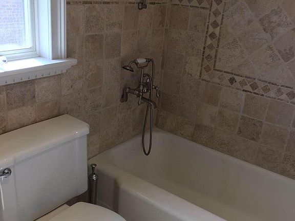 3rd image of 6125 168th St Floor 2