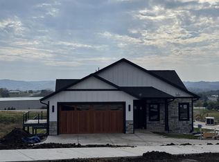 4080 Brooke Elizabeth Dr, Onalaska, WI 54650