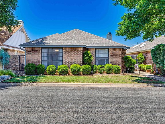 2nd image of 4118 Laurel Oak Dr