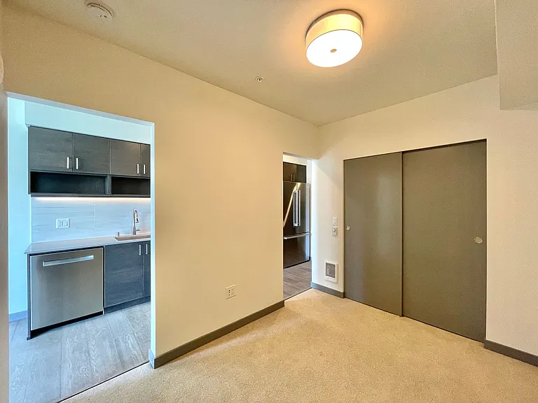 11903 NE 128th St #610 — Photo 7