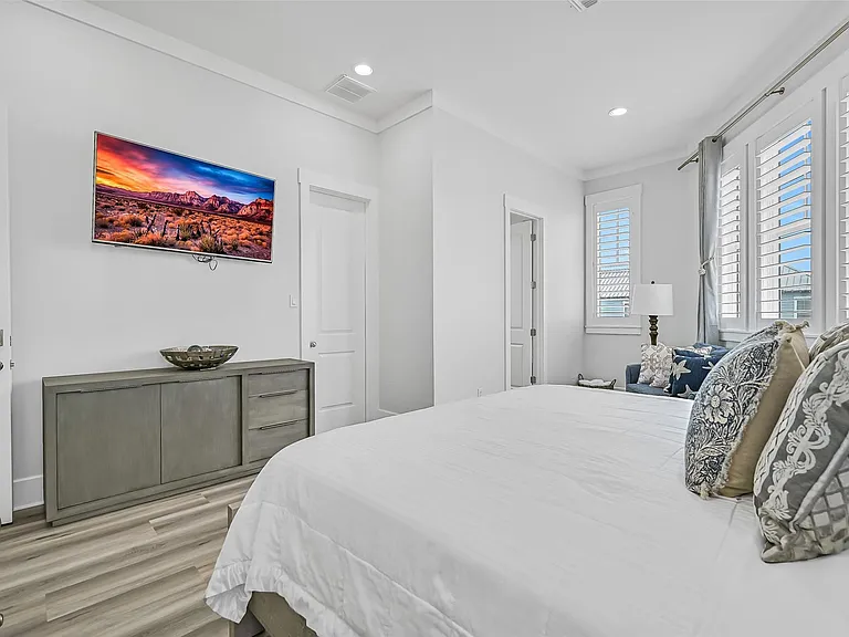 817 Positano Rd — Photo 23