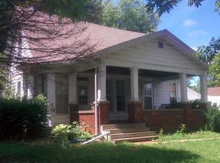 151 E Lafayette St, Rushville, IL 62681