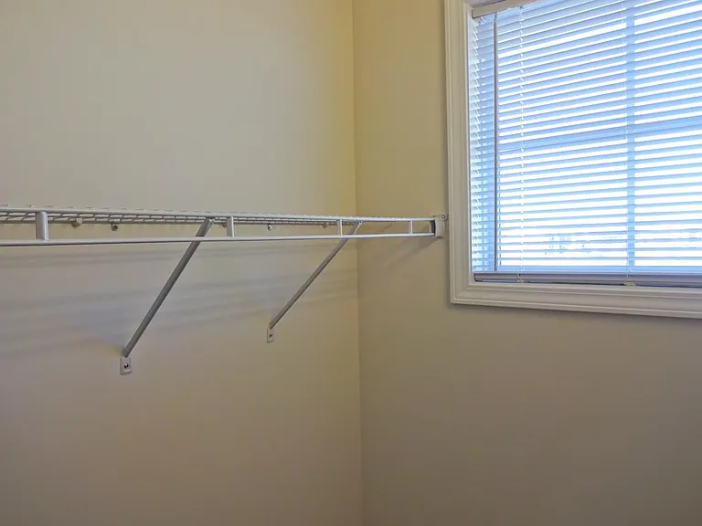 115 Joy Dr #115 — Photo 8