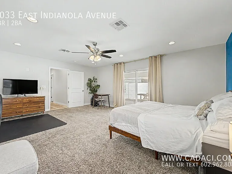 1033 E Indianola Ave — Photo 17