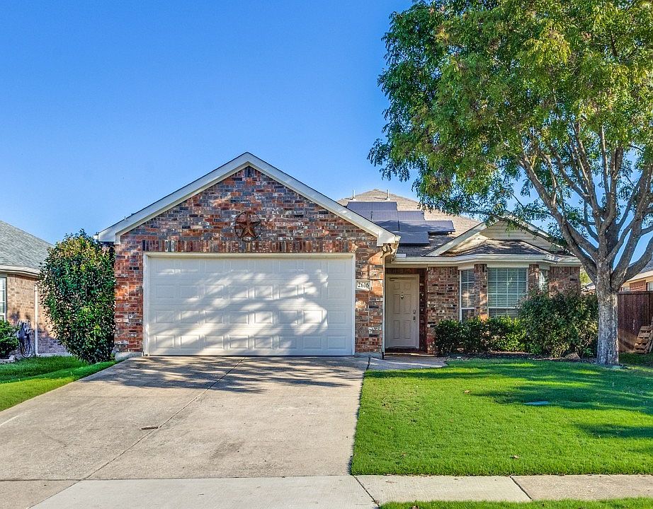 1st image of 2616 Emerald Ln
