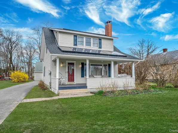 1450 Wickham Ave, Mattituck, NY 11952