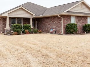 364 Northlake Dr, Meridianville, AL 35759