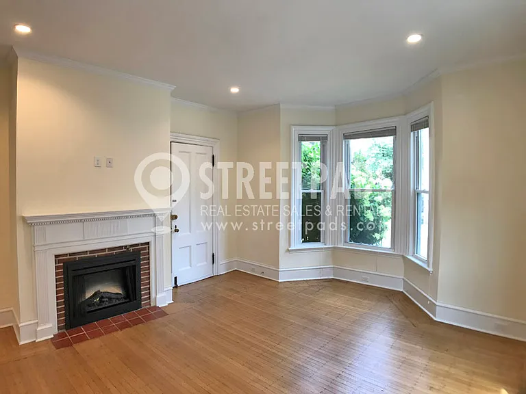 59 Langdon St — Photo 5