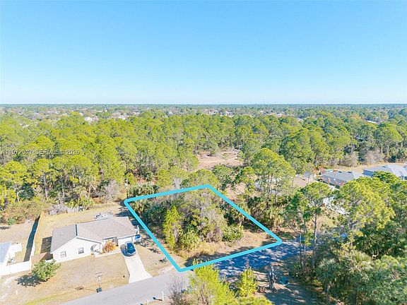 3rd image of 825 Doverbrook Rd NW